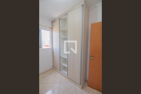 Apartamento à venda com 78m², 2 quartos e 2 vagasQuarto 2