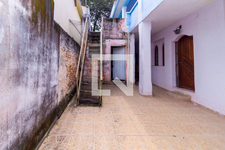 Casa à venda com 340m², 2 quartos e 2 vagas Casa à venda com 340m², 2 quartos e 2 vagasQuintal