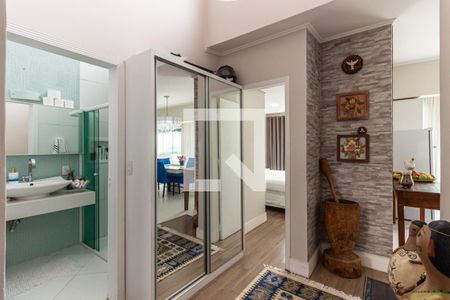 Apartamento à venda com 130m², 2 quartos e sem vaga Apartamento à venda com 130m², 2 quartos e sem vagaCorredor