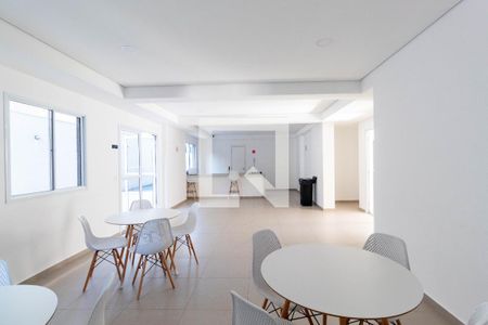 Apartamento para alugar com 31m², 1 quarto e sem vaga Apartamento para alugar com 31m², 1 quarto e sem vagaÁrea comum - Salão de festas