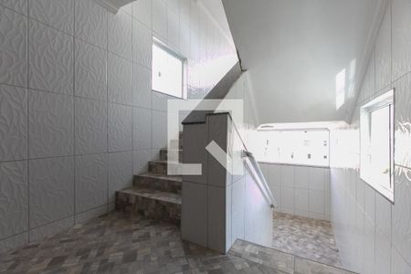 Apartamento para alugar com 57m², 2 quartos e 1 vagaHall / Escada 