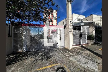 Apartamento à venda com 60m², 2 quartos e 1 vagaFachada e portaria