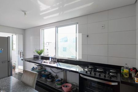 Apartamento à venda com 103m², 3 quartos e 2 vagasCozinha