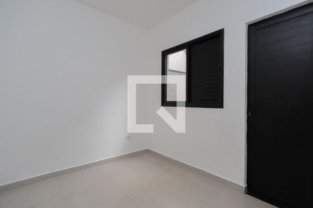 Quarto 1 de apartamento para alugar com 2 quartos, 30m² em Vila Paiva, São Paulo