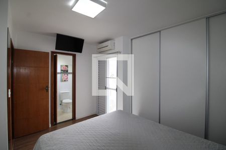 Casa de condomínio à venda com 199m², 3 quartos e 3 vagasQuarto 3