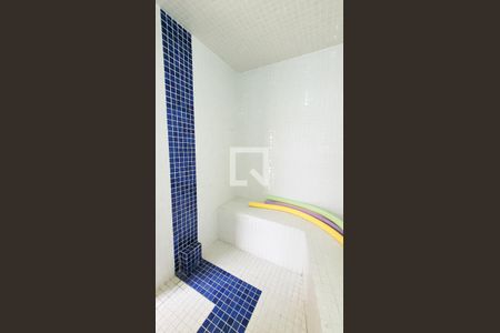 Casa de condomínio à venda com 492m², 4 quartos e 6 vagas Casa de condomínio à venda com 492m², 4 quartos e 6 vagasSaúna