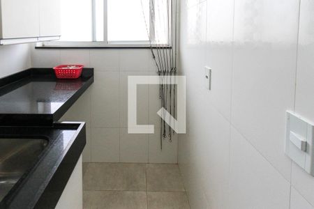 Apartamento à venda com 60m², 2 quartos e 1 vagaÁrea de Serviço