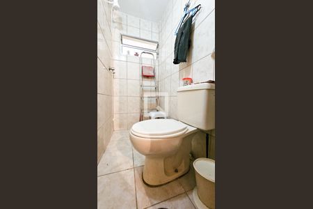 Casa à venda com 120m², 3 quartos e 2 vagas Casa à venda com 120m², 3 quartos e 2 vagasBanheiro de Serviço