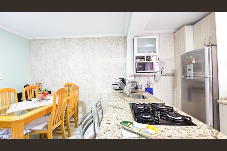 Casa à venda com 120m², 3 quartos e 2 vagas Casa à venda com 120m², 3 quartos e 2 vagasCozinha