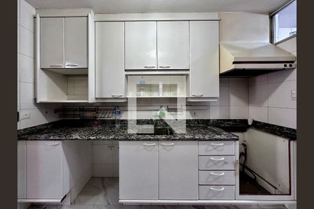 Casa à venda com 155m², 3 quartos e 2 vagas Casa à venda com 155m², 3 quartos e 2 vagasCozinha