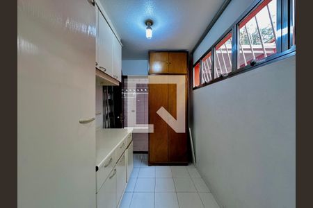 Casa à venda com 155m², 3 quartos e 2 vagas Casa à venda com 155m², 3 quartos e 2 vagasQuarto de Serviço