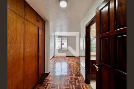 Casa à venda com 155m², 3 quartos e 2 vagas Casa à venda com 155m², 3 quartos e 2 vagasCloset Suíte