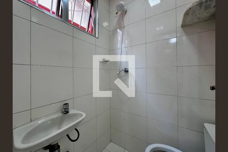 Casa à venda com 155m², 3 quartos e 2 vagas Casa à venda com 155m², 3 quartos e 2 vagasBanheiro de Serviço