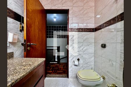 Casa à venda com 155m², 3 quartos e 2 vagas Casa à venda com 155m², 3 quartos e 2 vagasBanheiro Social