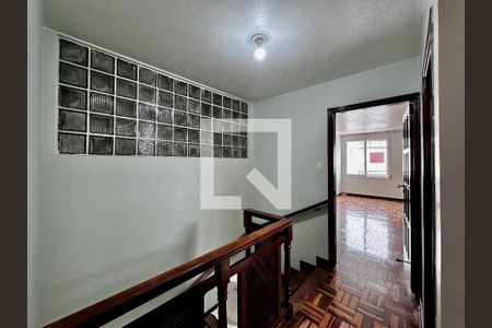 Casa à venda com 155m², 3 quartos e 2 vagas Casa à venda com 155m², 3 quartos e 2 vagasCorredor Quartos