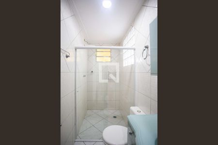 Banheiro de apartamento para alugar com 1 quarto, 35m² em Taboão, Diadema