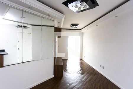 Sala de apartamento para alugar com 3 quartos, 68m² em Vila Sonia do Taboao, Taboão da Serra