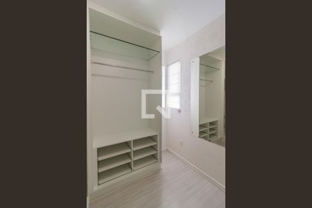 Apartamento para alugar com 130m², 2 quartos e 1 vagaCloset - Quarto