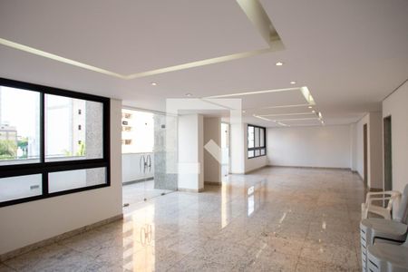 Apartamento à venda com 244m², 4 quartos e 4 vagasÁrea comum - Salão de festas