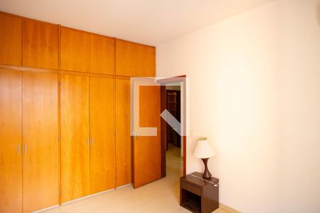 Apartamento à venda com 244m², 4 quartos e 4 vagasQuarto