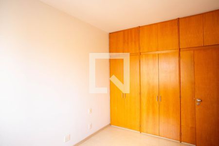 Apartamento à venda com 244m², 4 quartos e 4 vagasQuarto