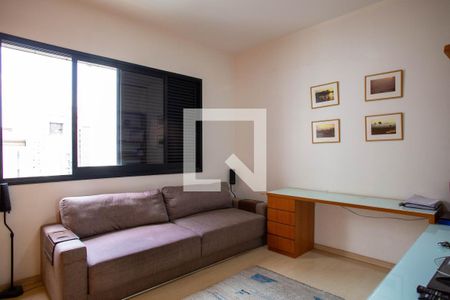 Apartamento à venda com 244m², 4 quartos e 4 vagasSuíte 1