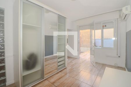 Suíte de apartamento à venda com 1 quarto, 70m² em São João, Porto Alegre