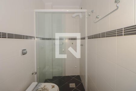 Banheiro de apartamento à venda com 1 quarto, 70m² em São João, Porto Alegre