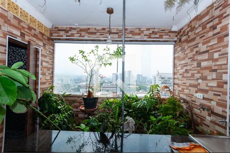 Apartamento para alugar com 110m², 2 quartos e sem vaga Apartamento para alugar com 110m², 2 quartos e sem vagaVaranda