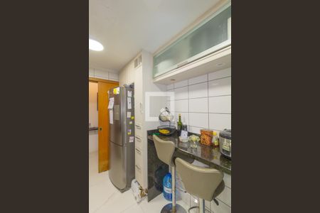 Apartamento à venda com 84m², 3 quartos e 1 vaga Apartamento à venda com 84m², 3 quartos e 1 vagaCozinha e Área de Serviço