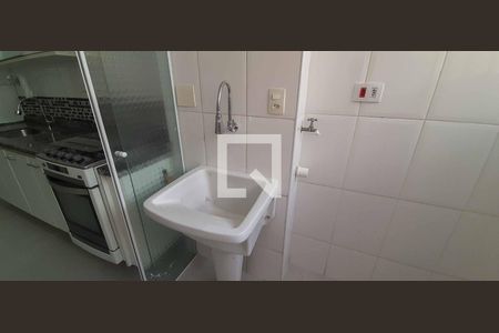 Apartamento à venda com 74m², 3 quartos e 1 vagaÁrea de Serviço