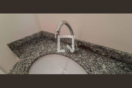 Apartamento à venda com 74m², 3 quartos e 1 vagaBanheiro da Suíte