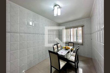 Casa à venda com 105m², 2 quartos e 2 vagas Casa à venda com 105m², 2 quartos e 2 vagasCopa