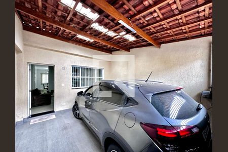 Casa à venda com 105m², 2 quartos e 2 vagas Casa à venda com 105m², 2 quartos e 2 vagasGaragem