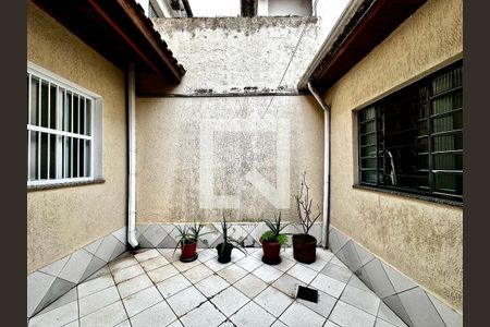 Casa à venda com 105m², 2 quartos e 2 vagas Casa à venda com 105m², 2 quartos e 2 vagasQuintal