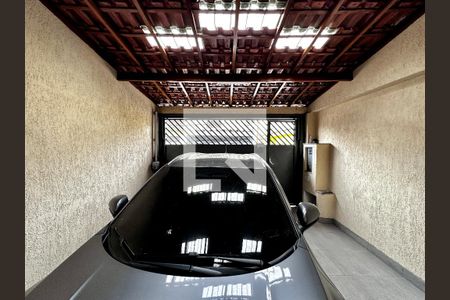 Casa à venda com 105m², 2 quartos e 2 vagas Casa à venda com 105m², 2 quartos e 2 vagasGaragem