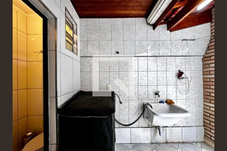 Casa à venda com 105m², 2 quartos e 2 vagas Casa à venda com 105m², 2 quartos e 2 vagasÁrea de Serviço