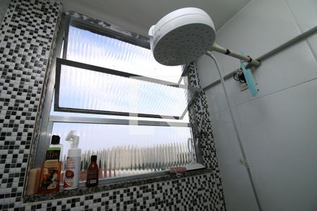 Banheiro de apartamento para alugar com 1 quarto, 70m² em Colégio, Rio de Janeiro