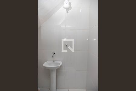 Casa à venda com 202m², 3 quartos e 3 vagas Casa à venda com 202m², 3 quartos e 3 vagasBanheiro na garagem