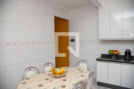 Casa à venda com 202m², 3 quartos e 3 vagas Casa à venda com 202m², 3 quartos e 3 vagasCozinha