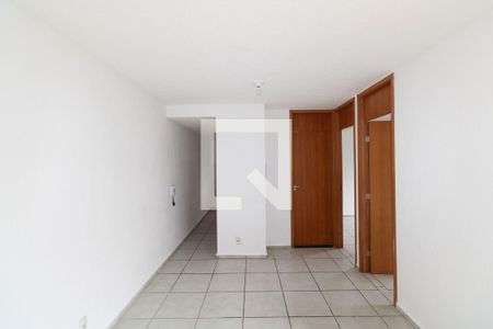 Sala de apartamento para alugar com 2 quartos, 50m² em Cosmos, Rio de Janeiro