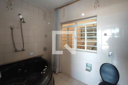 Banheiro Suíte de casa para alugar com 3 quartos, 270m² em Jardim das Bandeiras, Campinas