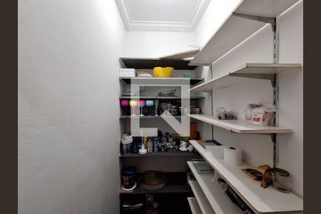 Apartamento à venda com 155m², 3 quartos e sem vaga Apartamento à venda com 155m², 3 quartos e sem vagaDespensa