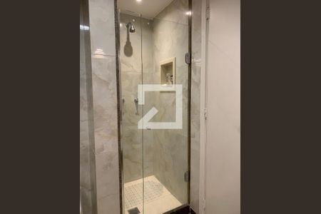 Apartamento à venda com 163m², 3 quartos e 2 vagasBanheiro social