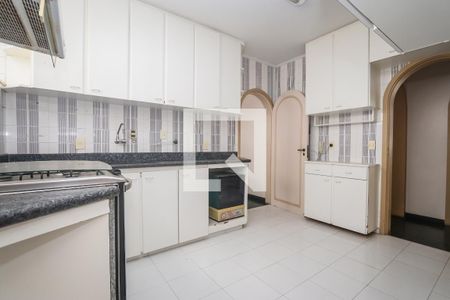 Apartamento para alugar com 193m², 2 quartos e 2 vagasCozinha