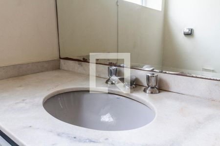 Apartamento à venda com 129m², 2 quartos e 1 vagaBanheiro Social