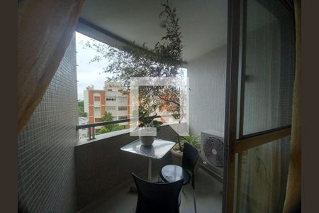 Apartamento à venda com 75m², 2 quartos e 2 vagasFoto 02