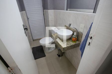Lavabo de casa de condomínio para alugar com 4 quartos, 380m² em Taquara, Rio de Janeiro