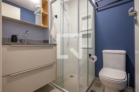 Banheiro de apartamento para alugar com 1 quarto, 24m² em Pinheiros, São Paulo