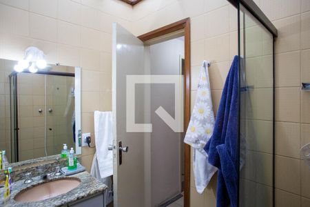 Casa à venda com 250m², 3 quartos e 1 vagaBanheiro